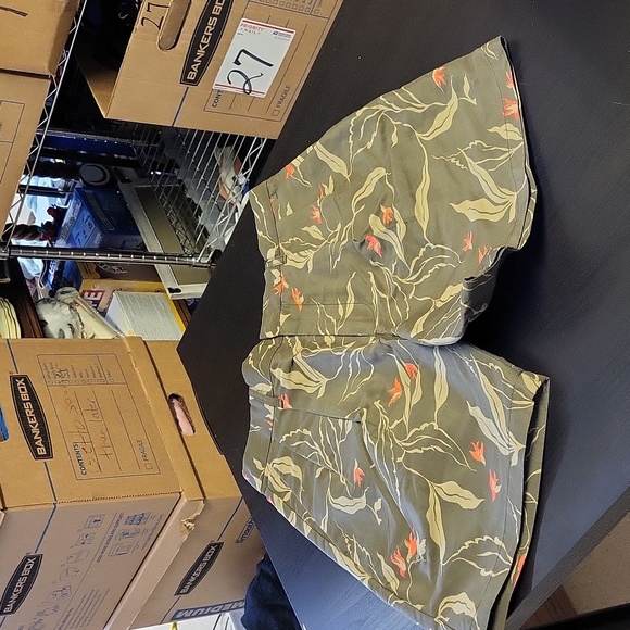 rag & bone Jackson Shorts Olive Green Bird Fauna Pleat Front Pockets Size 28 - Picture 6 of 14